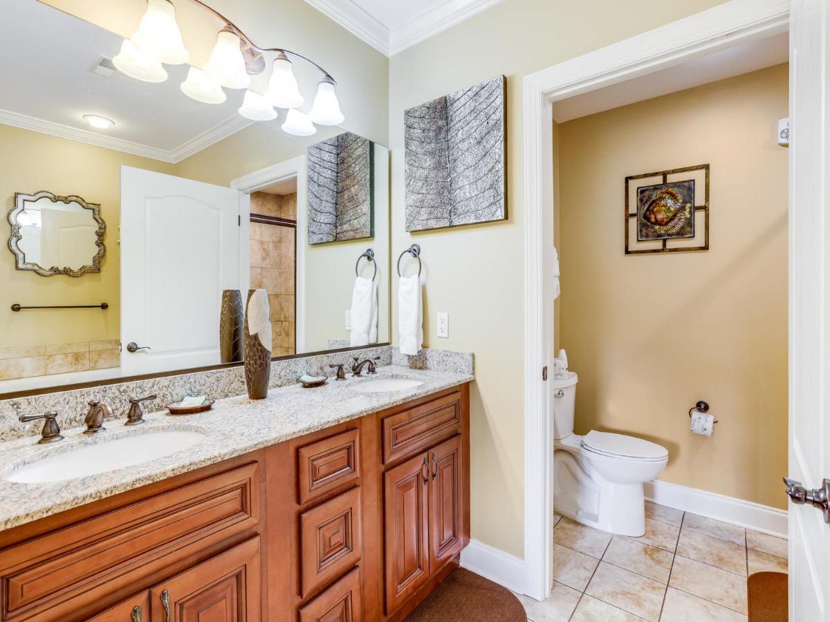 Downtown Delight, 2 Bedrooms, Pool, Hot Tub, Sleeps 6 Gatlinburg Εξωτερικό φωτογραφία