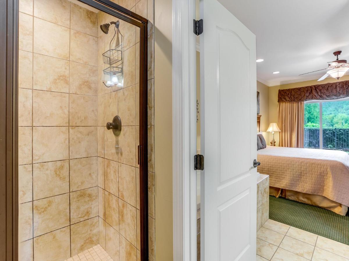 Downtown Delight, 2 Bedrooms, Pool, Hot Tub, Sleeps 6 Gatlinburg Εξωτερικό φωτογραφία